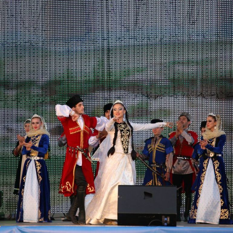 Фото День единства народов Дагестана-2013