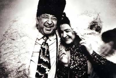 Расул Гамзатов с супругой Патимат